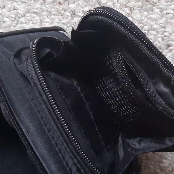 Digital Concepts Camera Bag with Shoulder/Crossbody Strap. - Picture 9 of 12